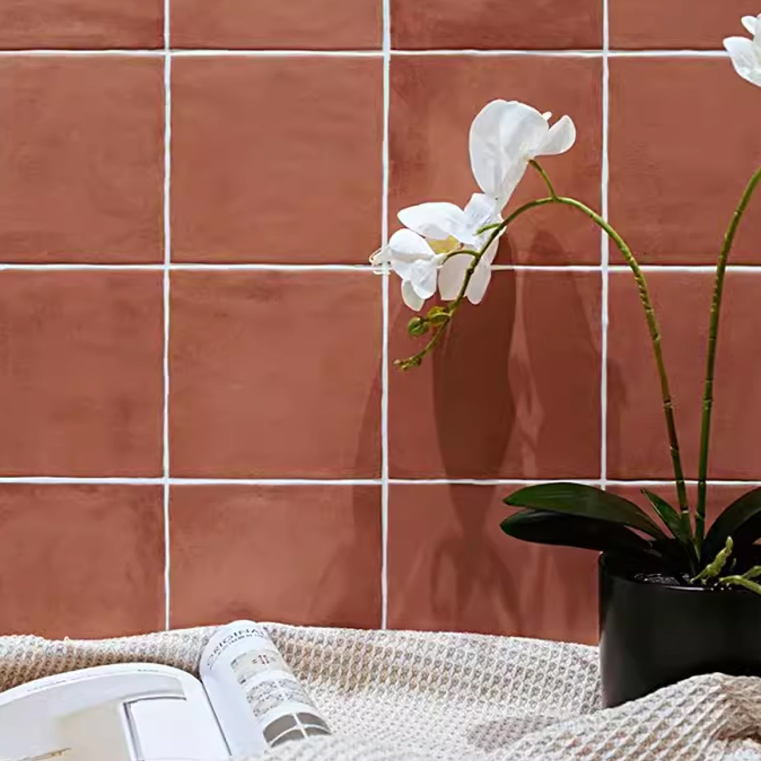 Bloom Tile | Retro Red